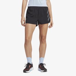 Adidas: Короткие шорты 