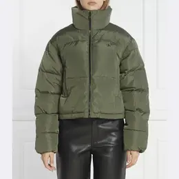 Calvin Klein: Короткая куртка 