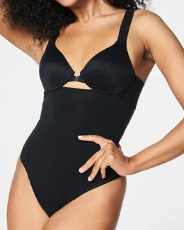 Spanx: Чёрные трусы 
