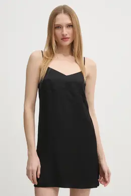 Calvin Klein Jeans: Чёрное платье 