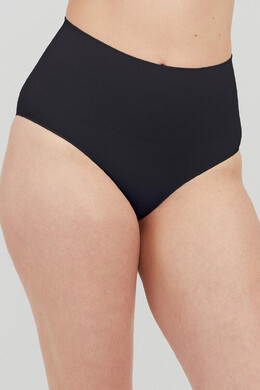 Spanx: Чёрные трусы 