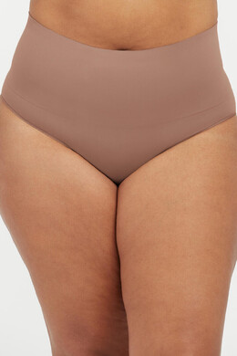 Spanx: Светлые трусы 