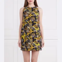 Versace: Чёрное платье 