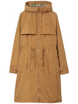 Burberry: Пуховик на молнии 
