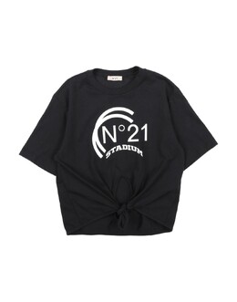 N°21: Чёрная футболка 