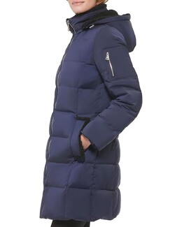 Calvin Klein: Тёмный пуховик 