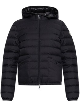 Moncler: Чёрная куртка 