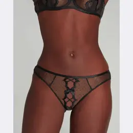 Agent Provocateur: Чёрные трусы 