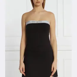 Tommy Hilfiger: Короткий топ 
