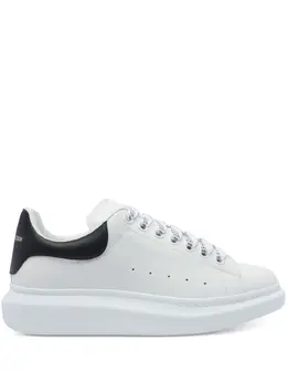 Alexander McQueen: Белые кроссовки  Oversized