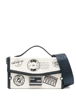 FENDI: Бежевая сумка  Baguette