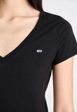Tommy Jeans: Футболка с v-образным вырезом 