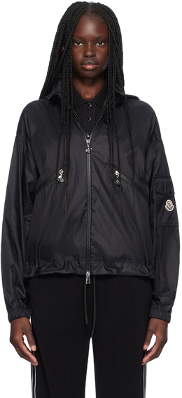 Moncler: Чёрная куртка 