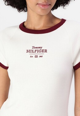 Tommy Hilfiger: Футболка с принтом 