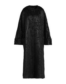 Max Mara: Чёрное пальто 