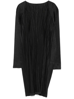 Pleats Please Issey Miyake: Чёрное пальто 