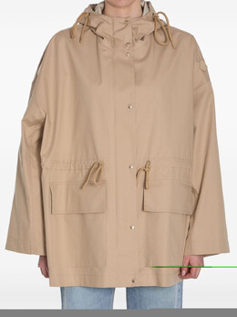Moncler: Пуховик 
