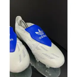 adidas: Белые кеды 