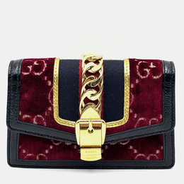 Gucci: Красная сумка  Sylvie