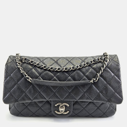 Chanel: Чёрная сумка 
