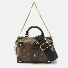Louis Vuitton: Чёрная сумка 