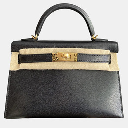 Hermes: Чёрная сумка  Kelly