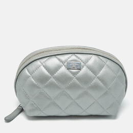 Chanel: Косметичка 