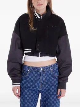 Nike: Чёрная куртка 