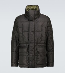 Moncler: Чёрный пуховик 