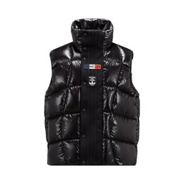 Moncler: Чёрный пуховик 