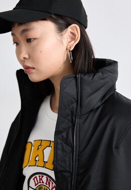 DKNY: Чёрная куртка 