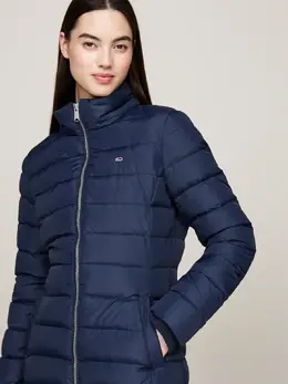 Tommy Hilfiger: Стёганое пальто  Tommy Jeans