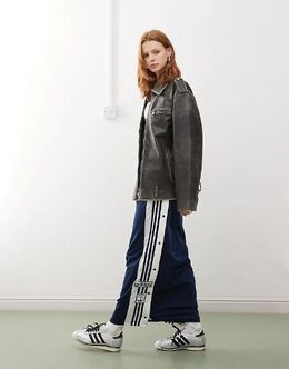 Adidas Originals: Тёмная юбка 