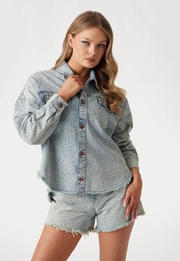 GUESS: Джинсовая куртка 