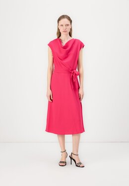 DKNY: Платье с воротником-хомутом 