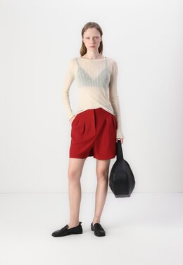 Patrizia Pepe: Красные шорты 