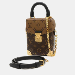 Louis Vuitton: Коричневая сумка 