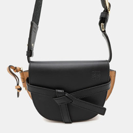 Loewe: Чёрная сумка  Gate