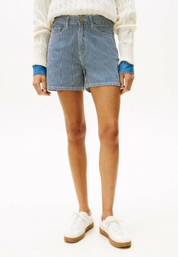 Tommy Hilfiger: Джинсовые шорты 