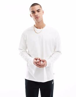 Nike: Футболка  Premium Essentials с длинным рукавом