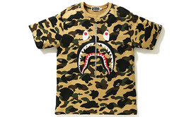 A BATHING APE: Футболка 