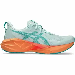 ASICS: Светоотражающие кроссовки  Novablast