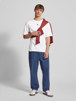 Adidas Originals: Белая футболка 