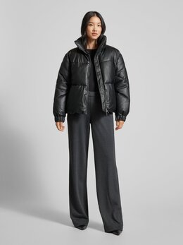 Armani Exchange: Стёганые куртка 