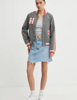 Tommy Jeans: Серая куртка 
