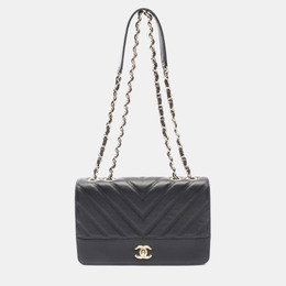 Chanel: Чёрная сумка 