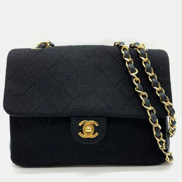 Chanel: Чёрная сумка 