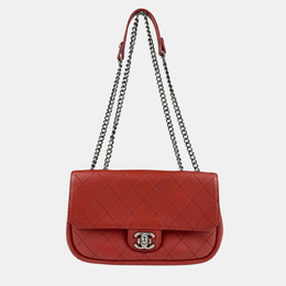 Chanel: Красная сумка 