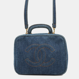 Chanel: Голубая сумка 