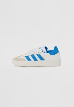 Adidas Originals: Белые кроссовки 